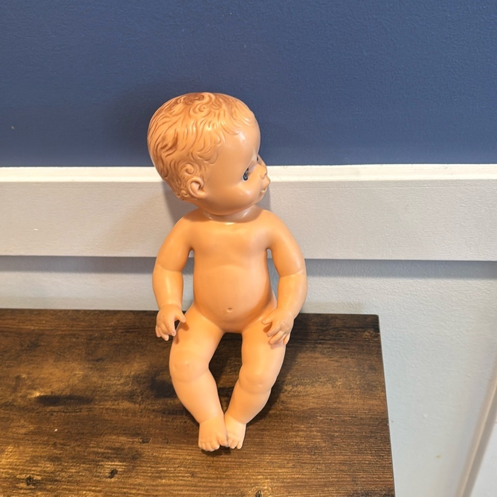 1975 Playmates Drink & Wet Baby Doll - 8"  Hong Kong undressed